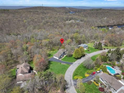 7 Cecilia Court Vernon NJ 07462