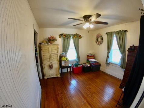 19 Ryerson Avenue Newton NJ 07860