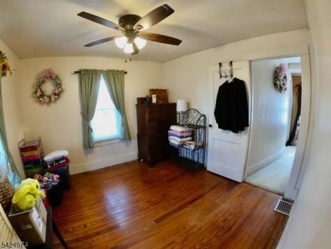 19 Ryerson Avenue Newton NJ 07860