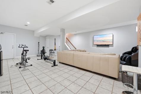 138 Spatz Avenue Nutley NJ 07110