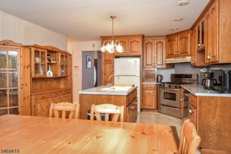 157 Mountain Avenue Pequannock NJ 07444