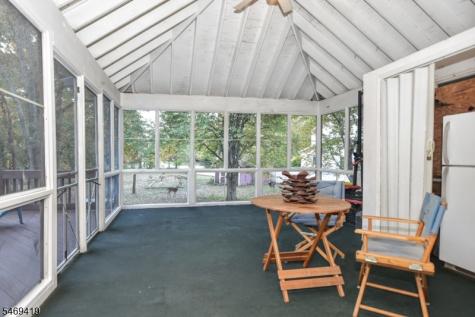 157 Mountain Avenue Pequannock NJ 07444