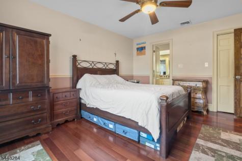 8 Cracco Lane Wayne NJ 07470