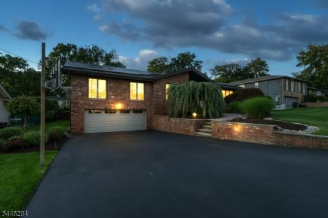 8 Cracco Lane Wayne NJ 07470