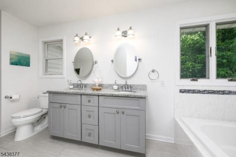 86 Highland Avenue Bridgewater NJ 08807