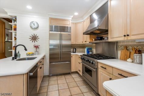 132 Christopher Street Montclair NJ 07042
