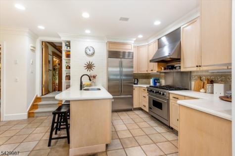 132 Christopher Street Montclair NJ 07042