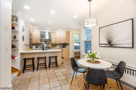 132 Christopher Street Montclair NJ 07042