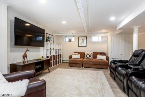 132 Christopher Street Montclair NJ 07042