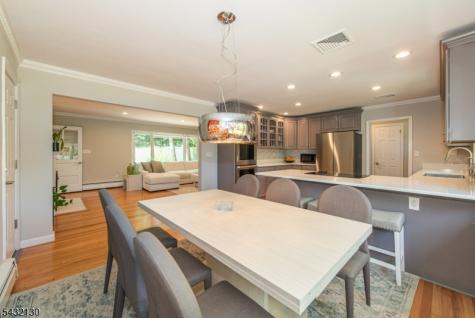 77 Hanover Road Mountain Lakes NJ 07046