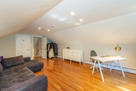 77 Hanover Road Mountain Lakes NJ 07046