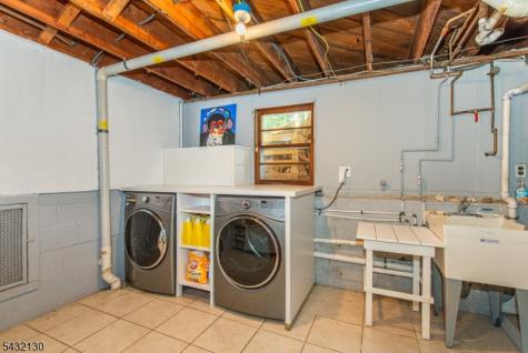 77 Hanover Road Mountain Lakes NJ 07046