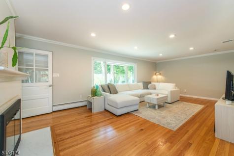 77 Hanover Road Mountain Lakes NJ 07046