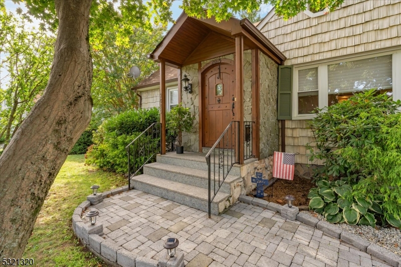 2015 Mountain Avenue Scotch Plains NJ 07076