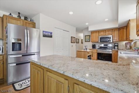 42 Copper Penny Road Raritan NJ 08822