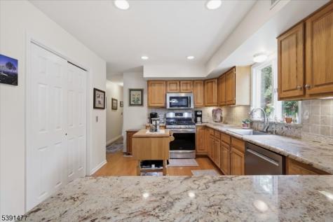 42 Copper Penny Road Raritan NJ 08822