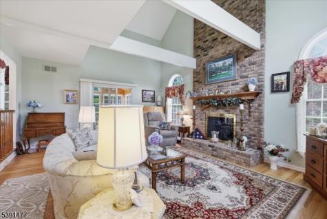 42 Copper Penny Road Raritan NJ 08822