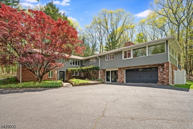 18 Green Road Sparta NJ 07871