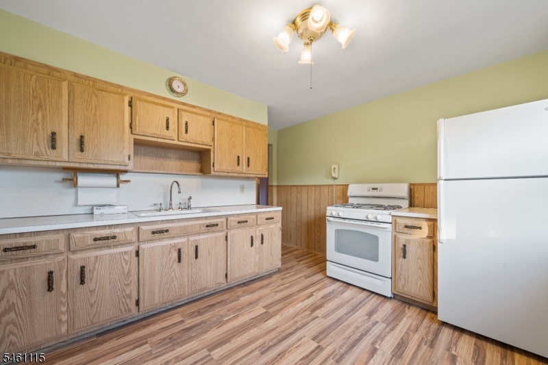 82 Fischer Avenue Nutley NJ 07110