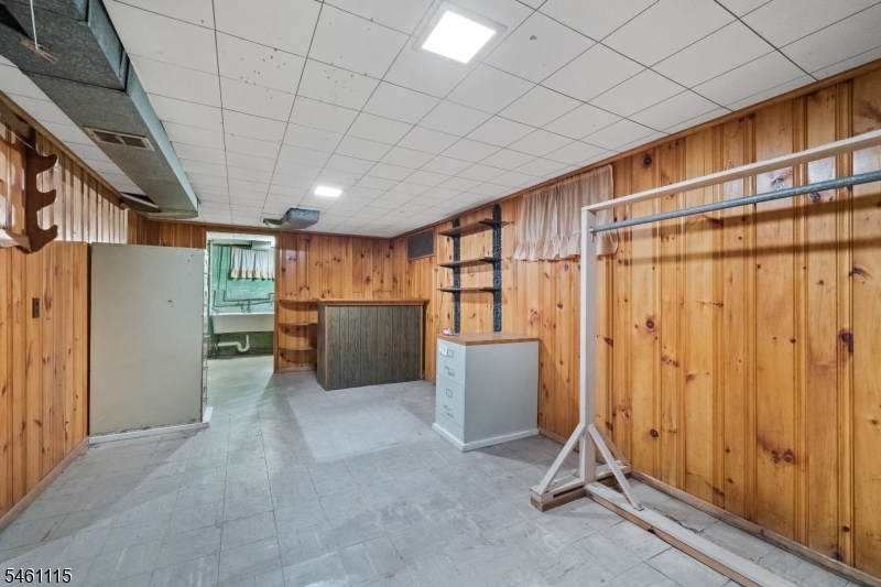 82 Fischer Avenue Nutley NJ 07110