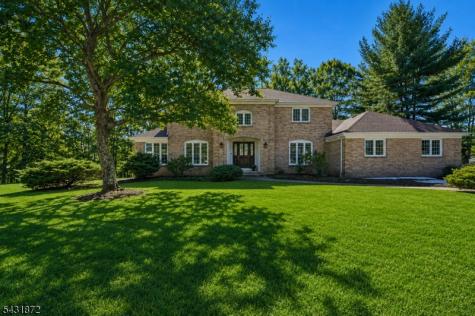 50 Pinewood Crescent Berkeley Heights NJ 07922