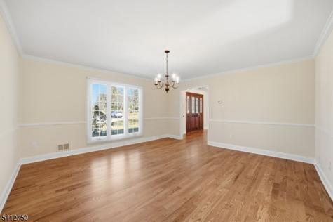 50 Pinewood Crescent Berkeley Heights NJ 07922