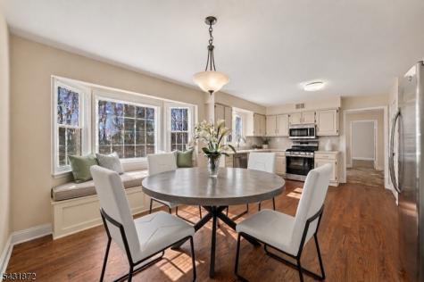 50 Pinewood Crescent Berkeley Heights NJ 07922