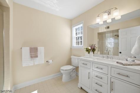 50 Pinewood Crescent Berkeley Heights NJ 07922