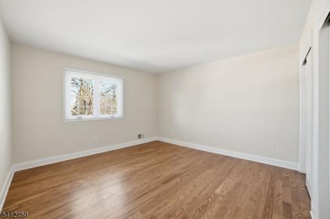 50 Pinewood Crescent Berkeley Heights NJ 07922