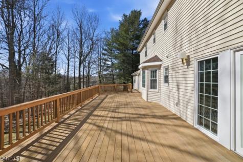 50 Pinewood Crescent Berkeley Heights NJ 07922