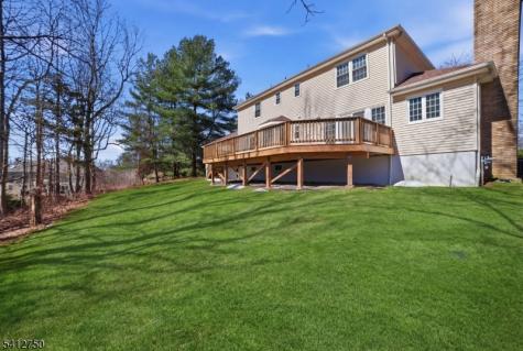 50 Pinewood Crescent Berkeley Heights NJ 07922