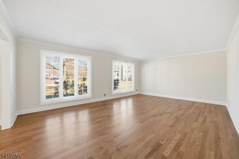 50 Pinewood Crescent Berkeley Heights NJ 07922