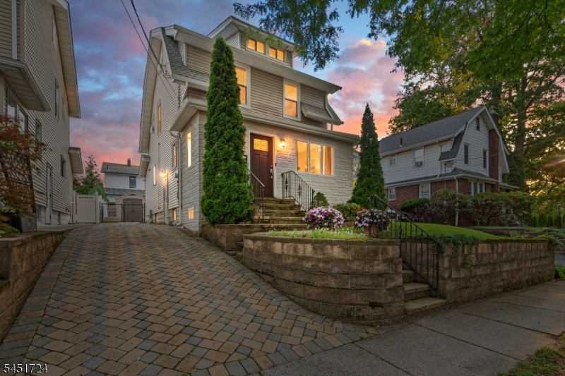 171 Oak Ridge Avenue Nutley NJ 07110