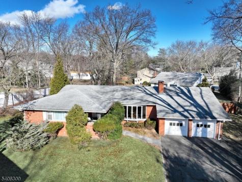 11 Kenneth Road Montclair NJ 07043