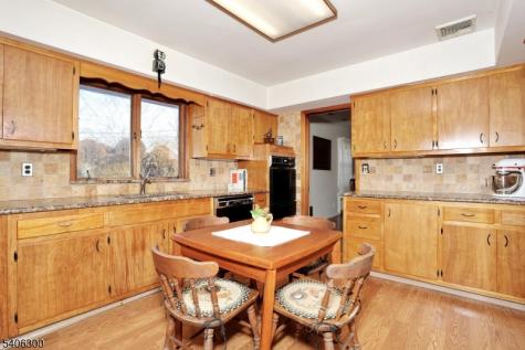 11 Kenneth Road Montclair NJ 07043