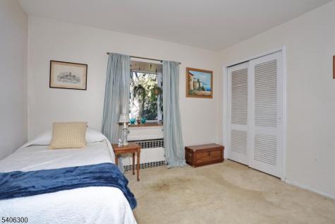 11 Kenneth Road Montclair NJ 07043