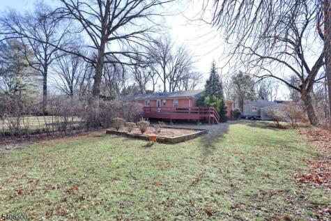 11 Kenneth Road Montclair NJ 07043