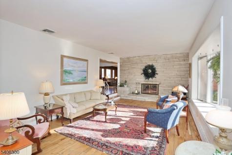 11 Kenneth Road Montclair NJ 07043