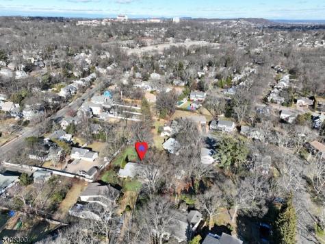 11 Kenneth Road Montclair NJ 07043