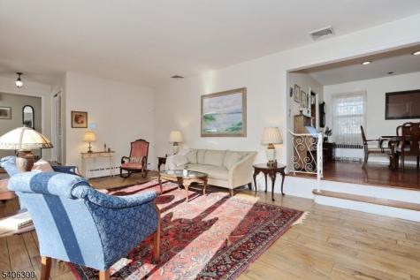 11 Kenneth Road Montclair NJ 07043