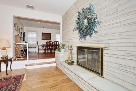 11 Kenneth Road Montclair NJ 07043