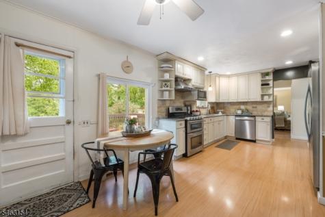 43 Chaucer Drive Berkeley Heights NJ 07922