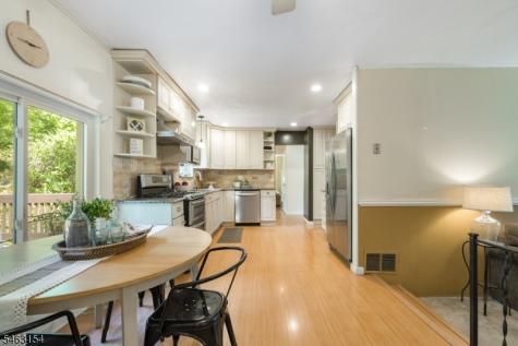 43 Chaucer Drive Berkeley Heights NJ 07922