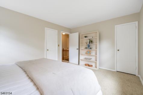 43 Chaucer Drive Berkeley Heights NJ 07922