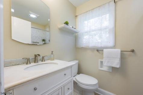 43 Chaucer Drive Berkeley Heights NJ 07922