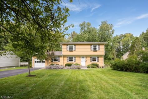 43 Chaucer Drive Berkeley Heights NJ 07922
