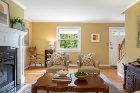 43 Chaucer Drive Berkeley Heights NJ 07922