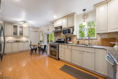 43 Chaucer Drive Berkeley Heights NJ 07922