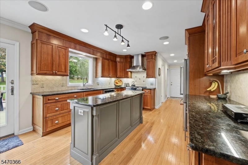 328 Rolling Knolls Way Bridgewater NJ 08807