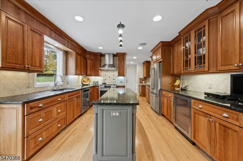 328 Rolling Knolls Way Bridgewater NJ 08807